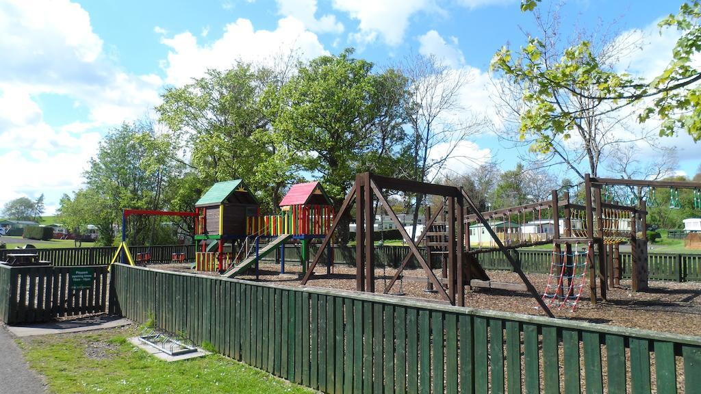 Campsie Glen Holiday Park Fintry Exterior foto